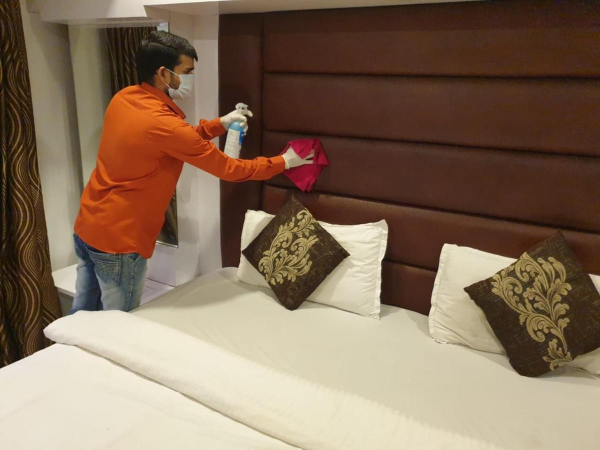 Hotel Alibaba มุมไบ ภายนอก รูปภาพ