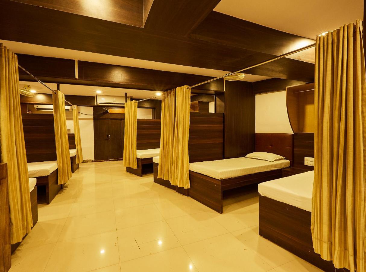 Hotel Alibaba มุมไบ ภายนอก รูปภาพ