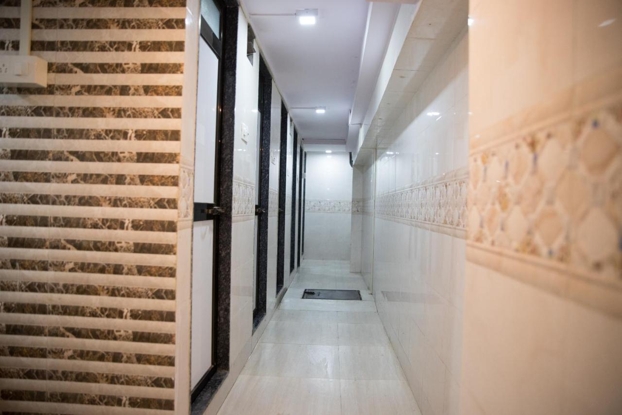 Hotel Alibaba มุมไบ ภายนอก รูปภาพ