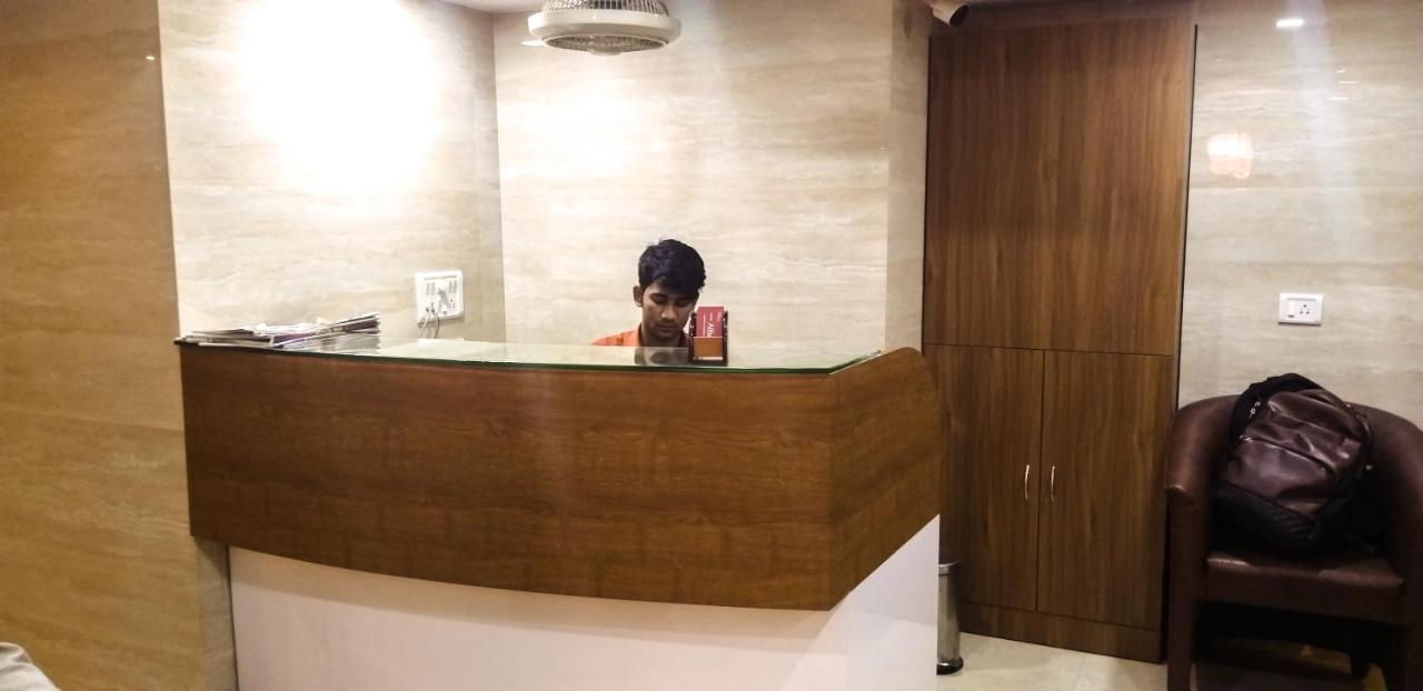 Hotel Alibaba มุมไบ ภายนอก รูปภาพ