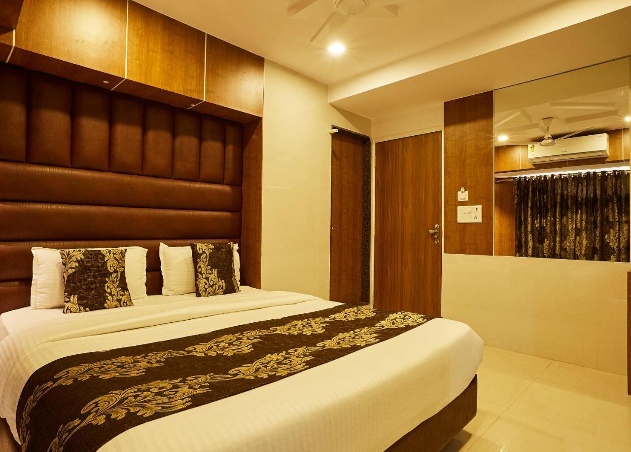 Hotel Alibaba มุมไบ ภายนอก รูปภาพ