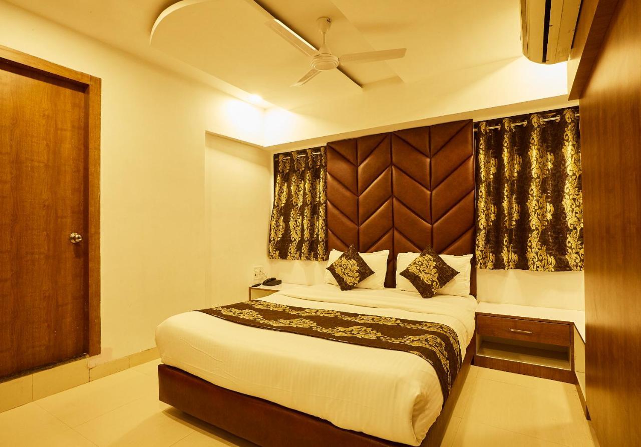 Hotel Alibaba มุมไบ ภายนอก รูปภาพ